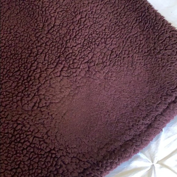 5/$20 LAST DAY Maroon Fuzzy sweater - Picture 3 of 3